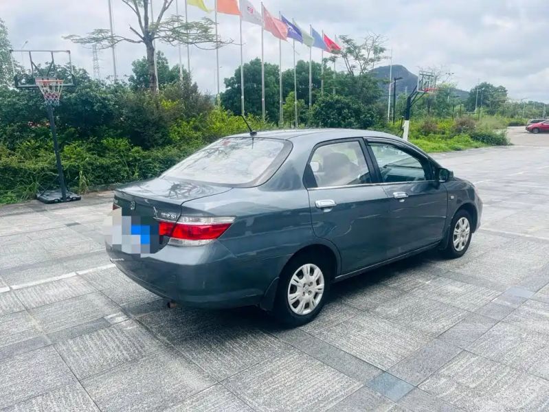 Lease" s1