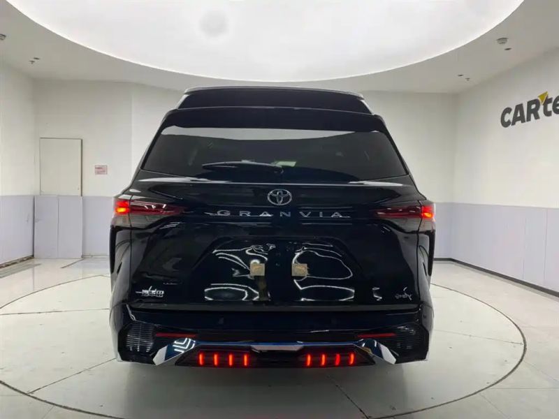 lorinsermaybach greyvia