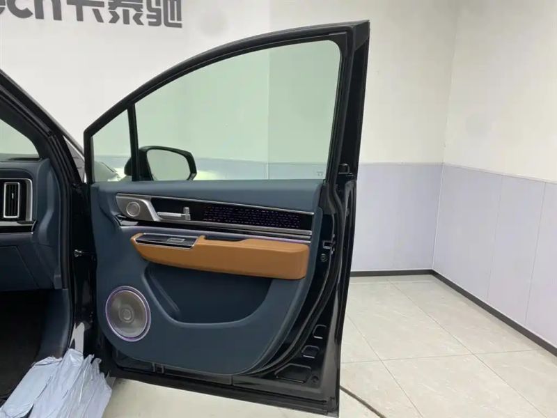 lorinsermaybach greyvia