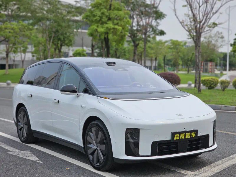 li li-xiang-i8
