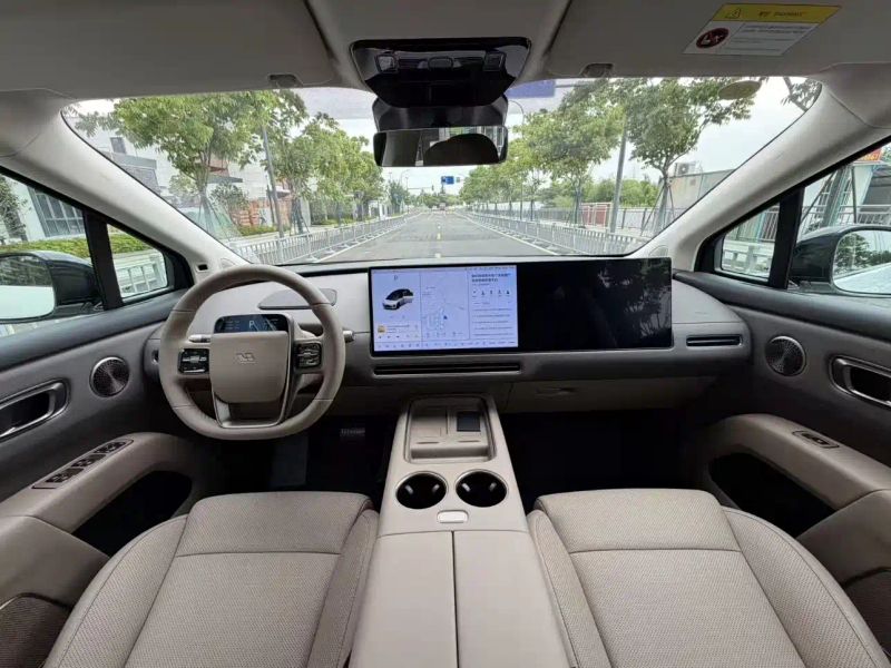 li li-xiang-i8