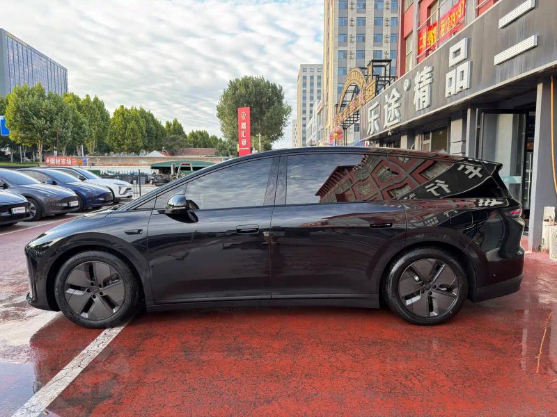 li li-xiang-i8