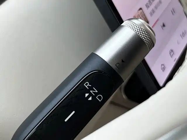 Onvo l90