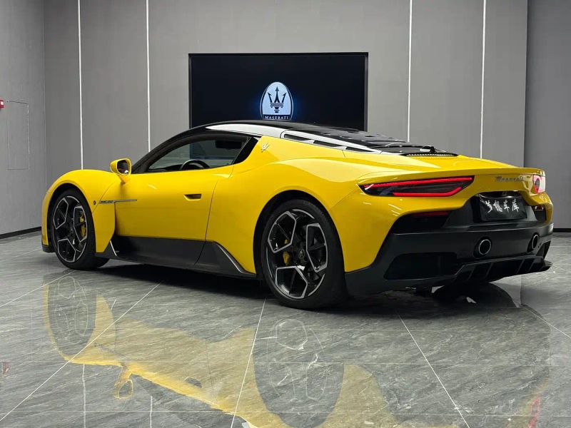 Maserati mc