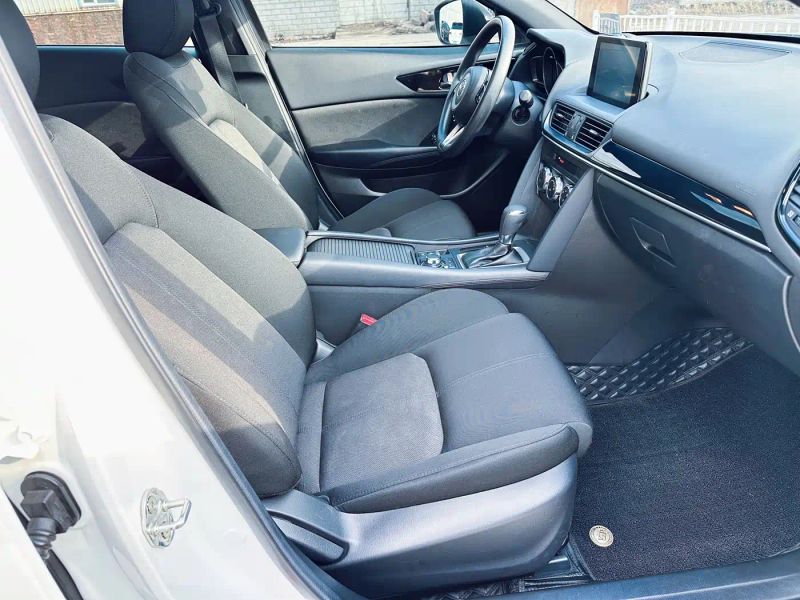 Mazda cx4