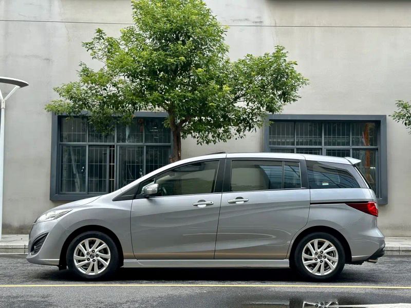 Mazda 5