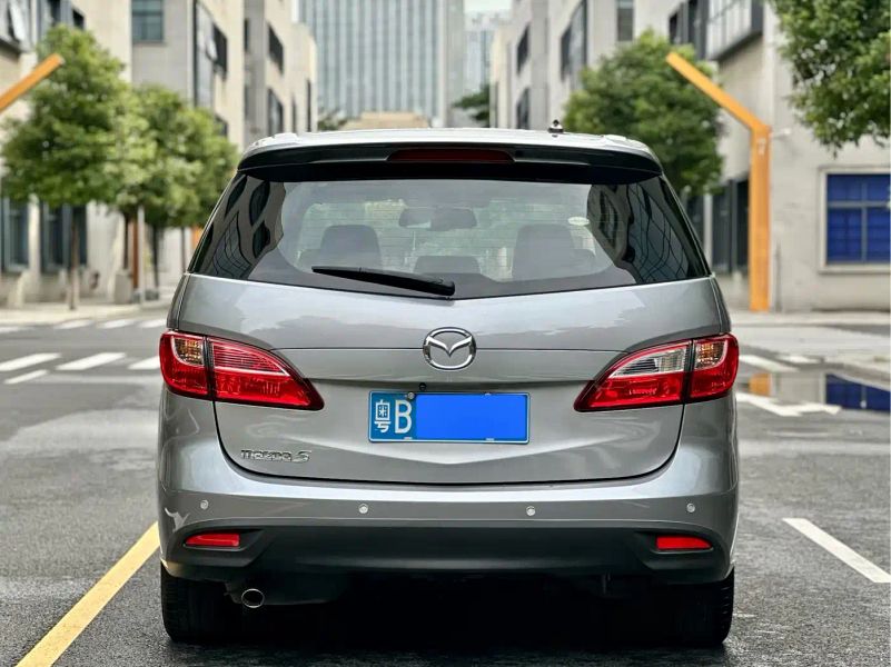 Mazda 5