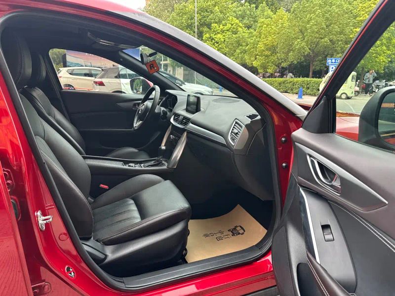 Mazda cx4