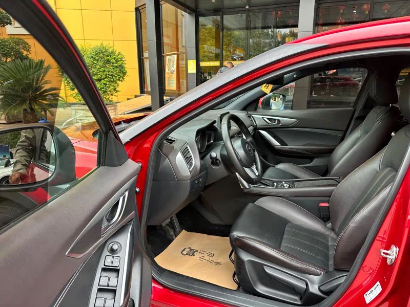 Mazda cx4