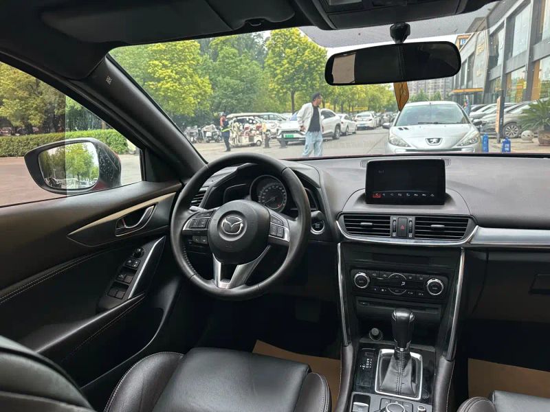 Mazda cx4