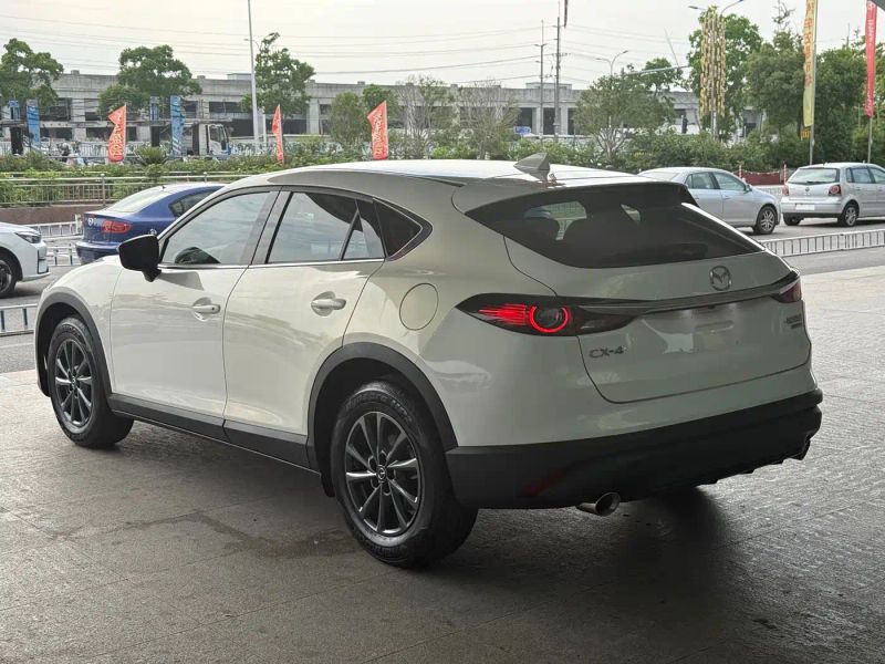 Mazda cx4