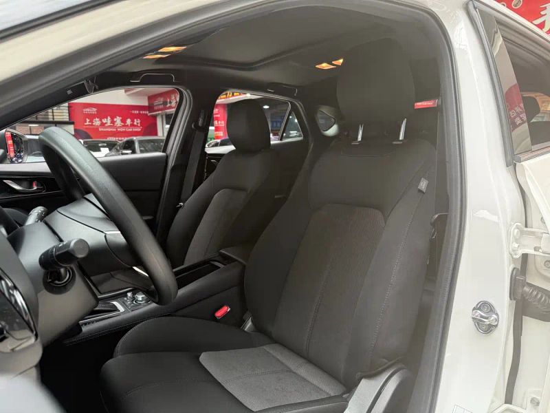 Mazda cx4