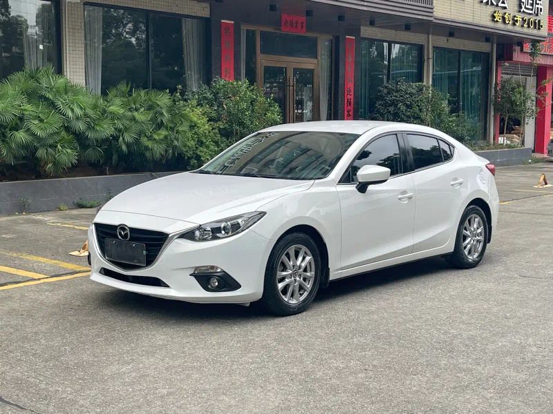Mazda axela