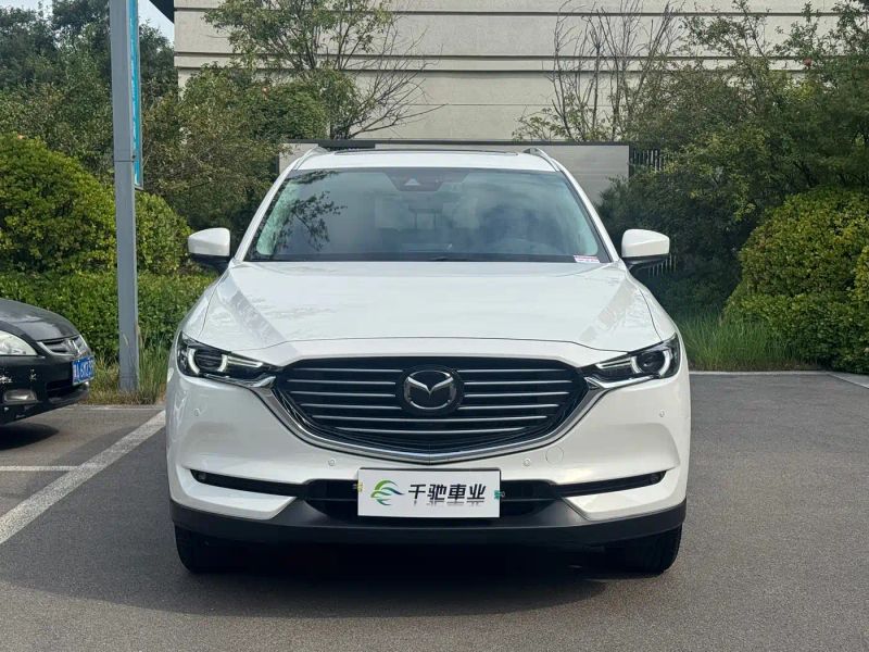 Mazda cx8