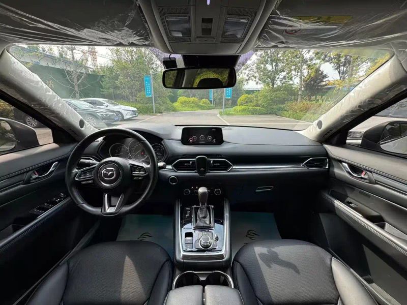 Mazda cx8