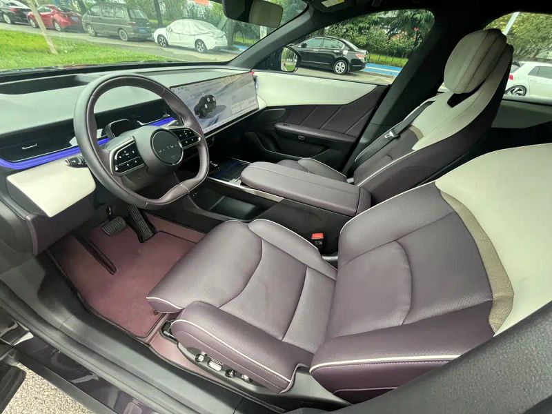 Mazda ez-60
