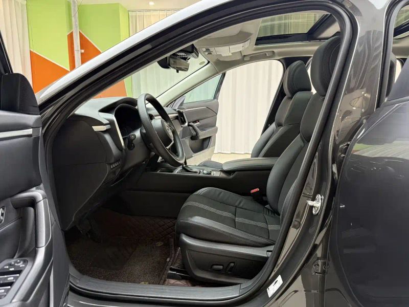 Mazda cx50