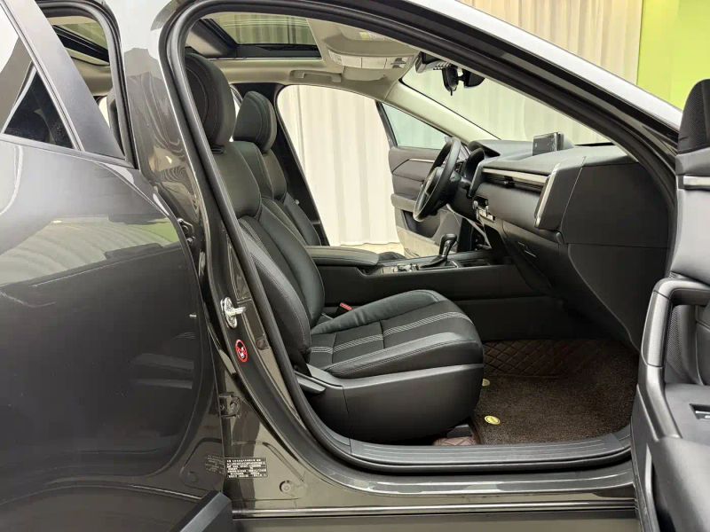 Mazda cx50