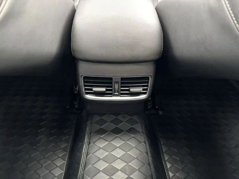 Mazda atez