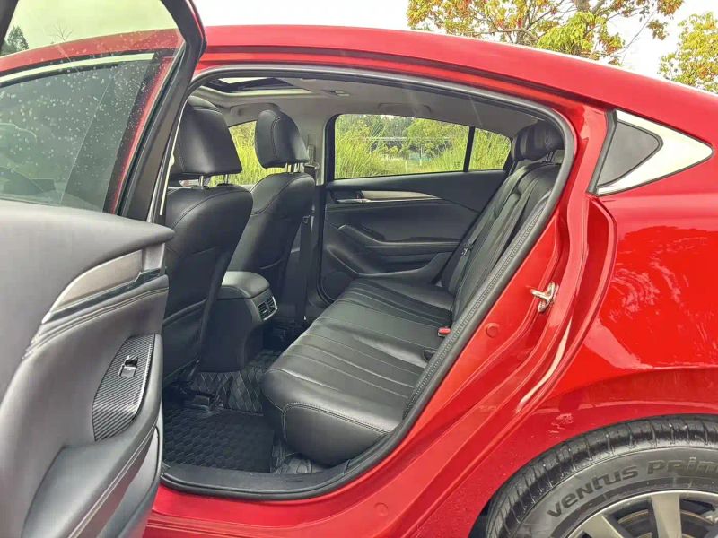 Mazda atez