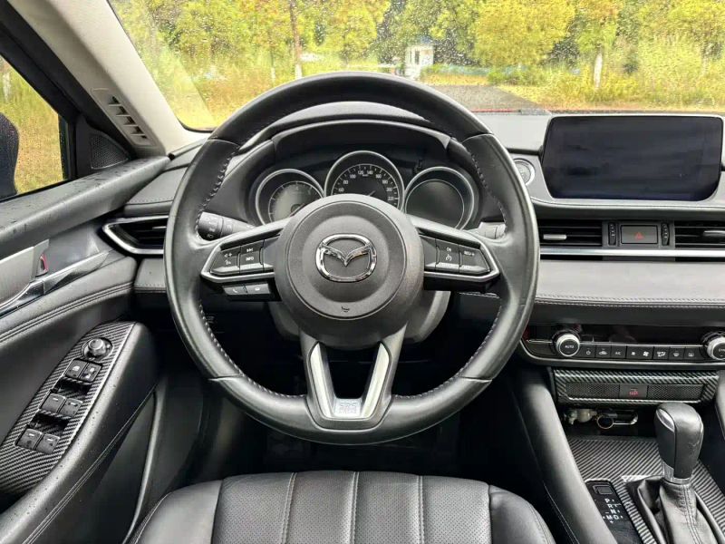 Mazda atez