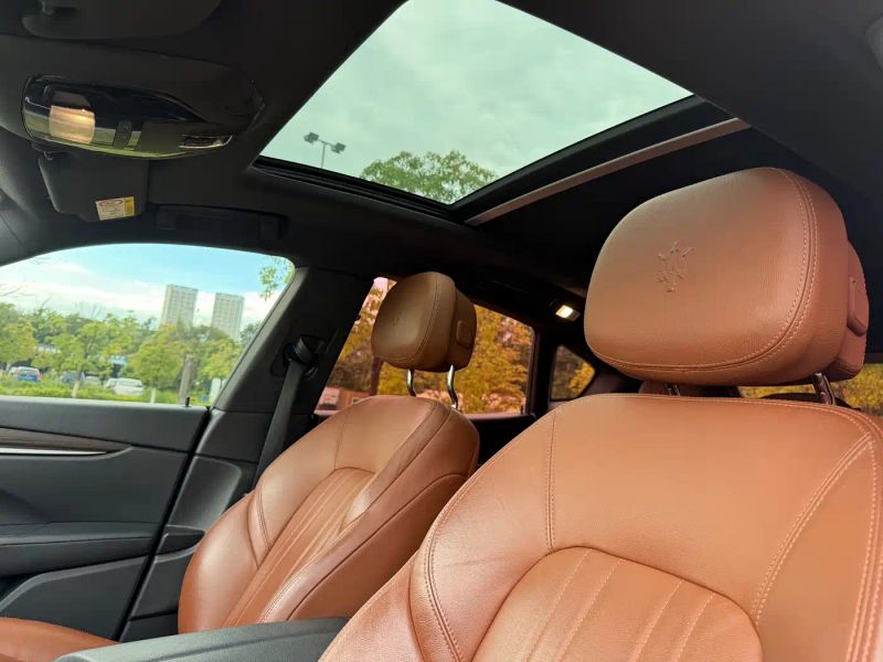 Maserati suv