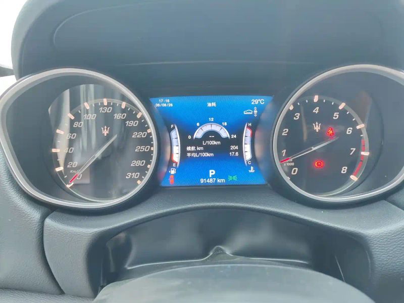 Maserati suv