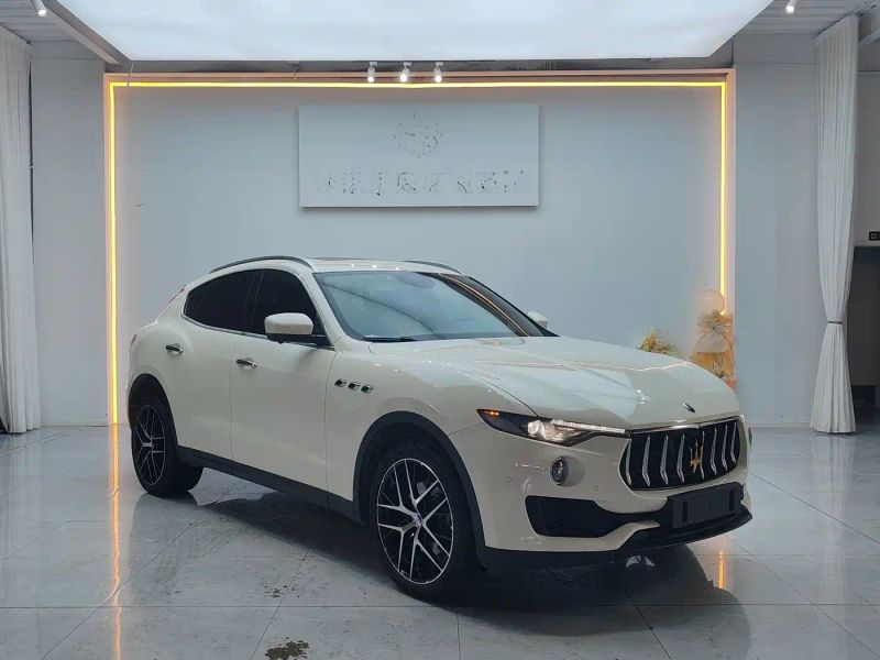Maserati suv