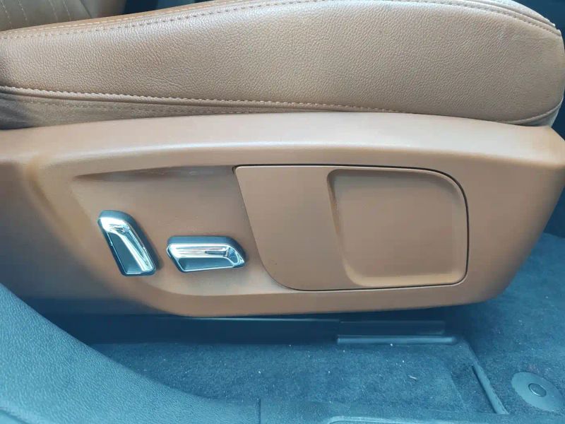Maserati suv