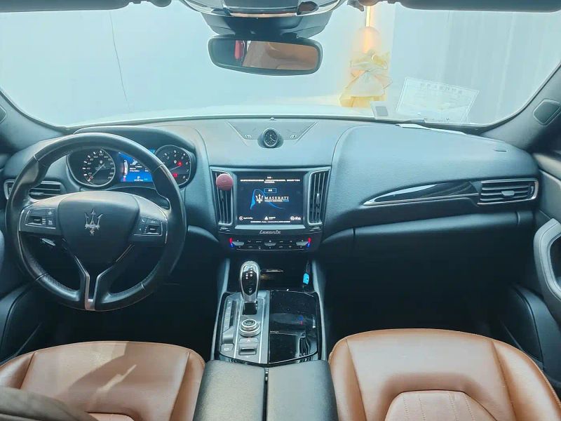 Maserati suv
