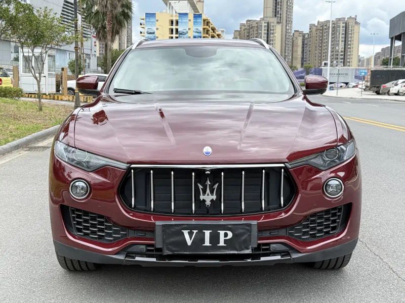 Maserati suv