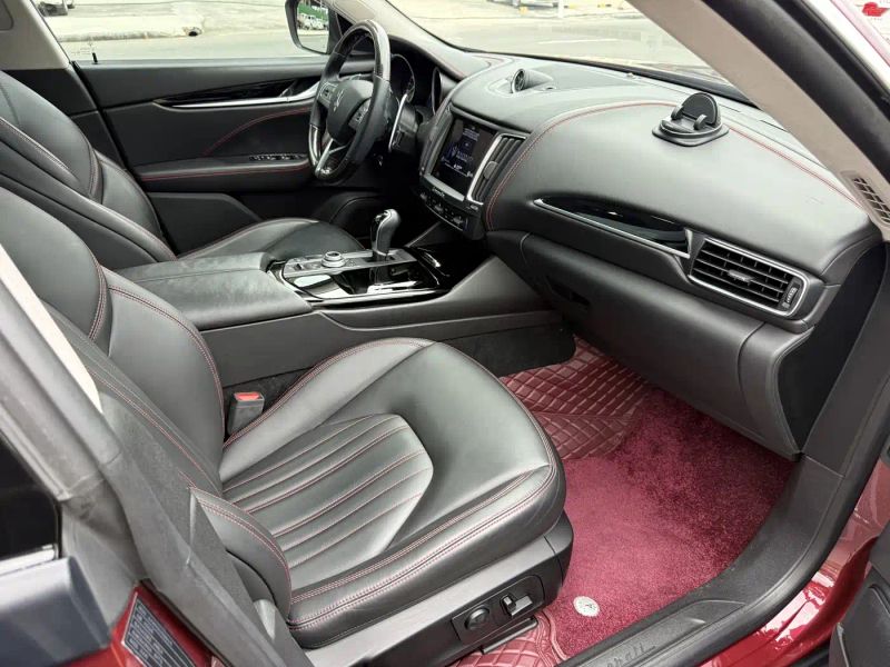 Maserati suv