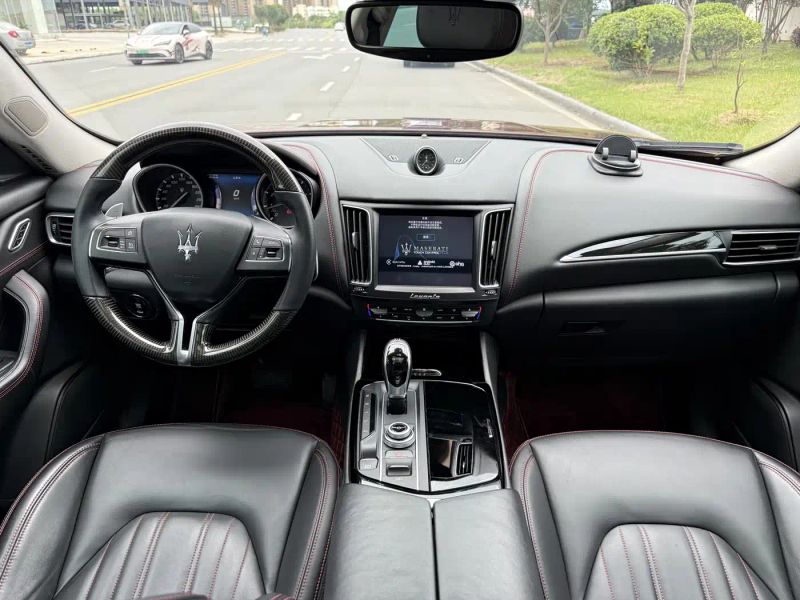 Maserati suv