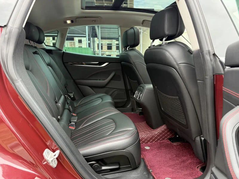 Maserati suv