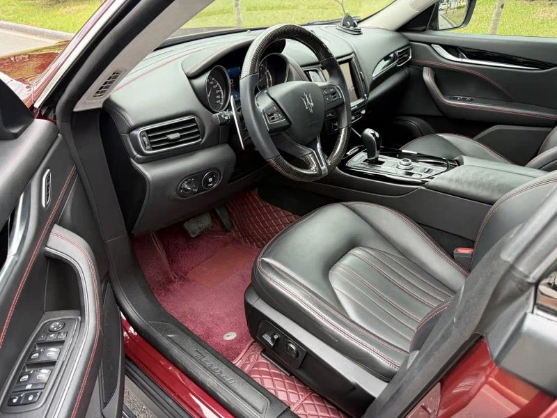 Maserati suv