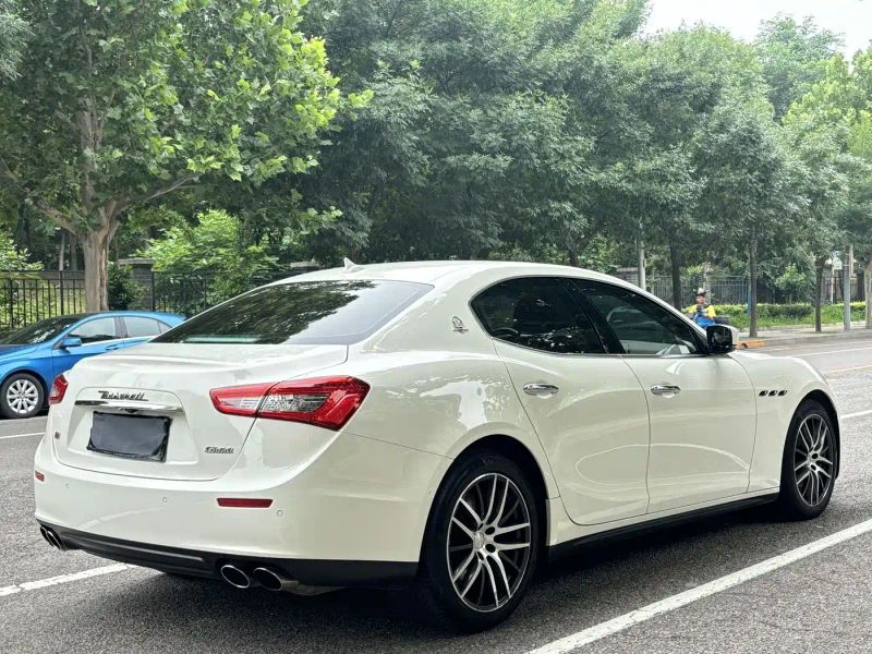 Maserati ghibli