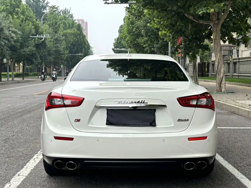 Maserati ghibli