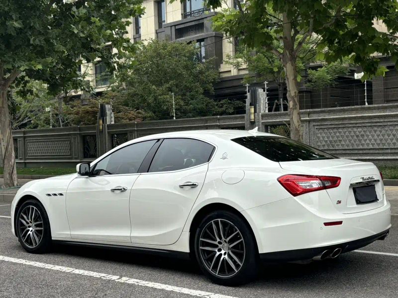 Maserati ghibli