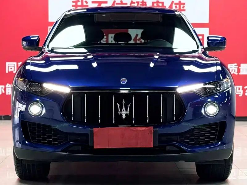 Maserati suv