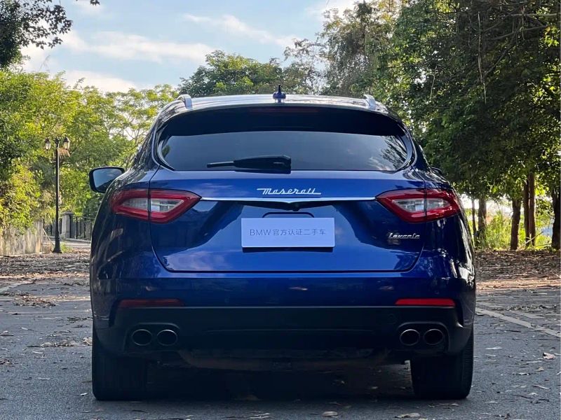 Maserati suv