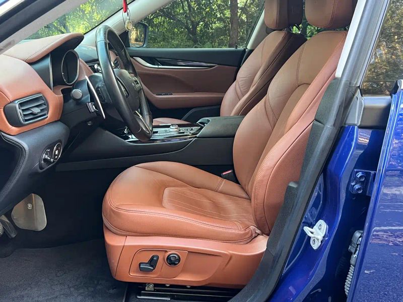 Maserati suv