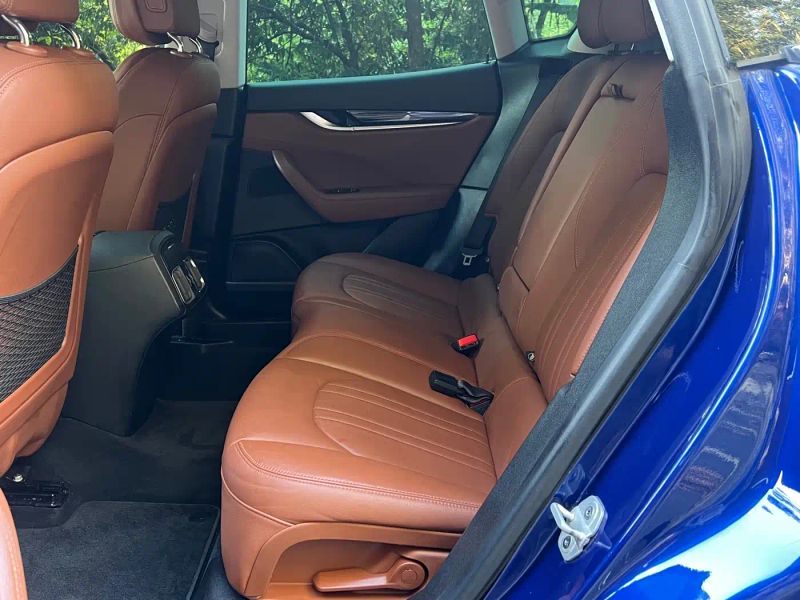 Maserati suv