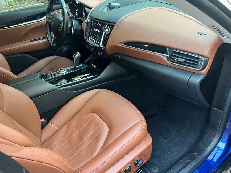 Maserati suv