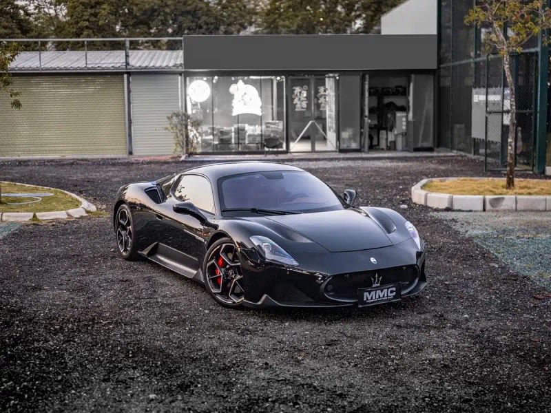 Maserati MC20