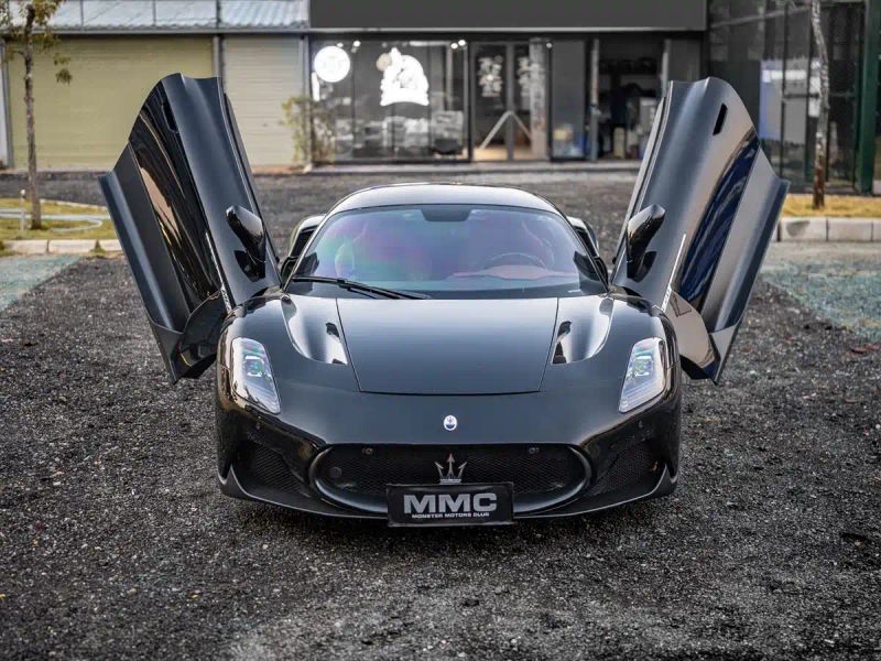 Maserati MC20