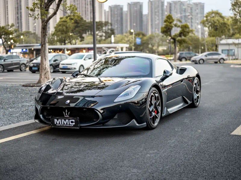 Maserati MC20