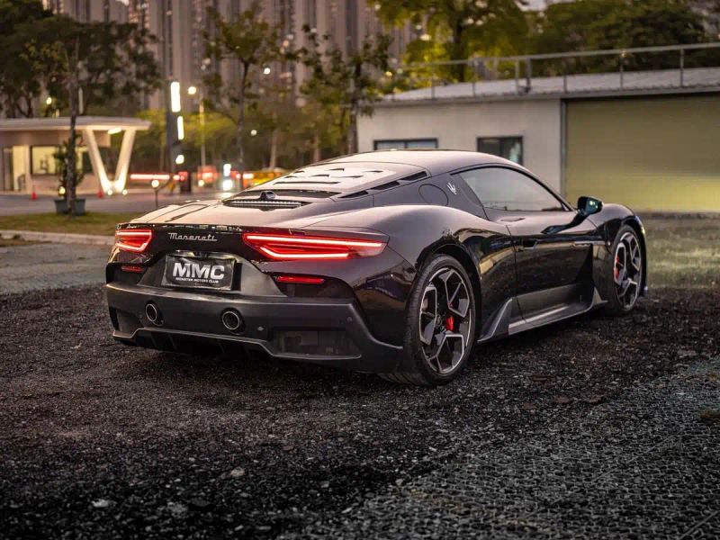 Maserati MC20