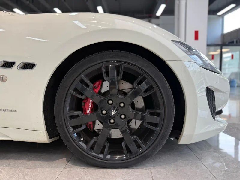 Maserati granturismo