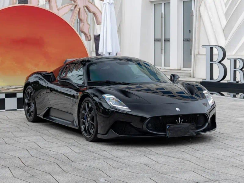 Maserati MC20