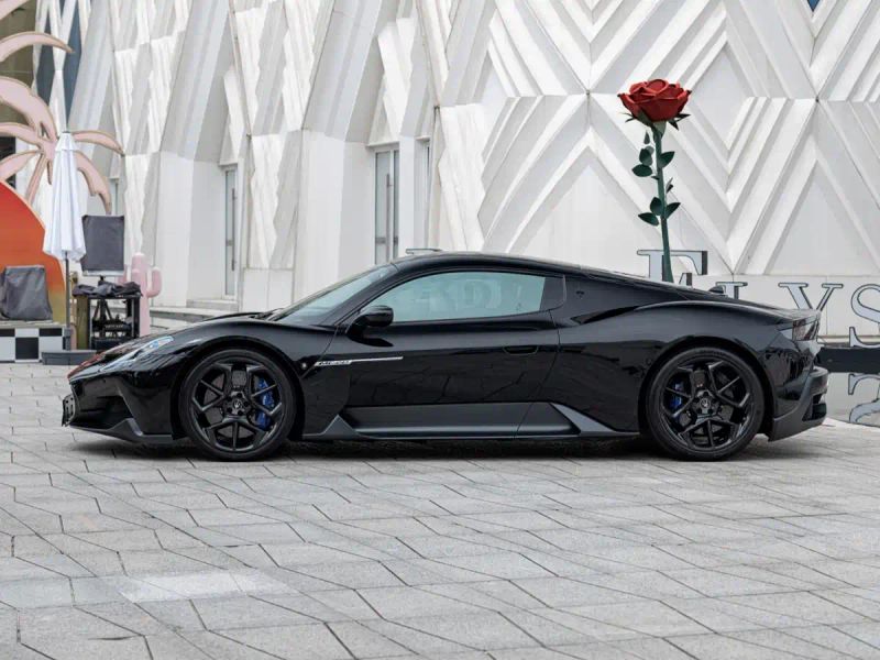 Maserati MC20